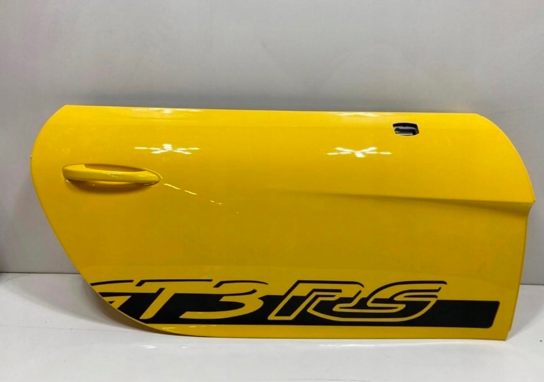 Genuine 992 GT3 RS Carbon Fiber doors - Image 2
