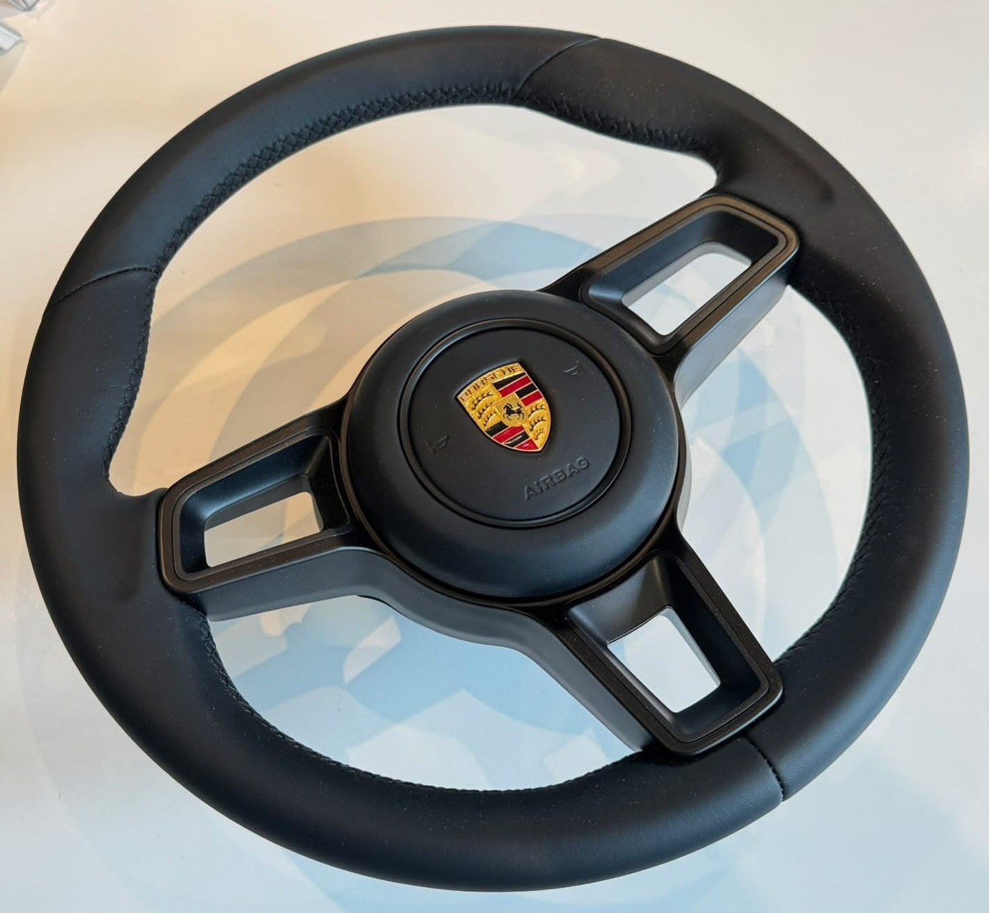 OEM Porsche 991 GT Smooth Leather Steering Wheel (Manual) with Airbag – Rare - Image 2